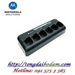 Bộ sạc đa hộc bộ đàm Motorola XiR P6600i (PMLN6613A)